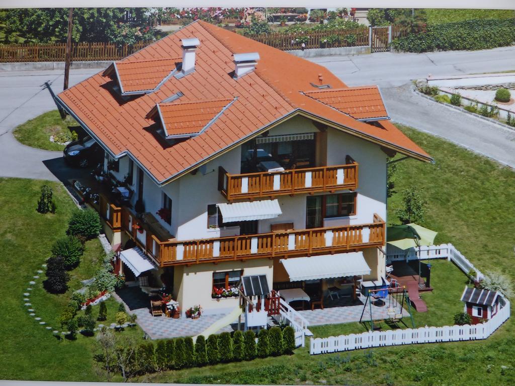 Appartment Lukasser Ainet エクステリア 写真